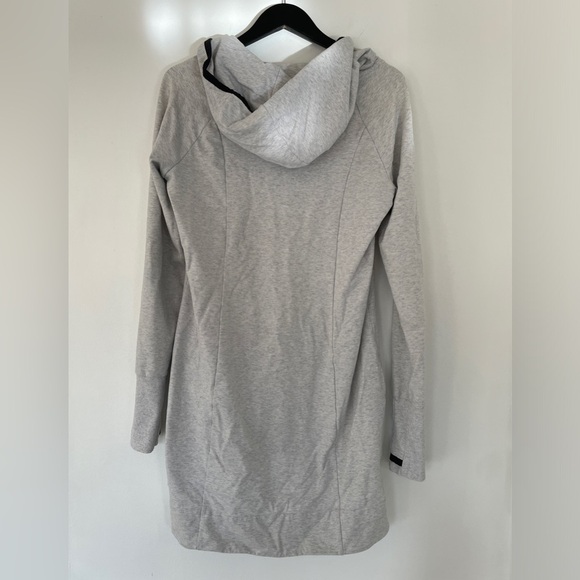 Athleta Light Gray Long Sleeve Hoodie Dress - Picture 3 of 4
